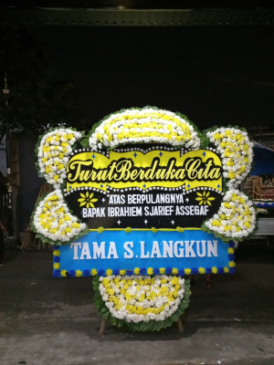 Papan Bunga Duka di Pamarayan